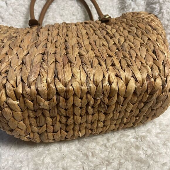 Straw Studio Tan Woven straw large Tote Bag with synthetic brown straps. - Picture 8 of 16